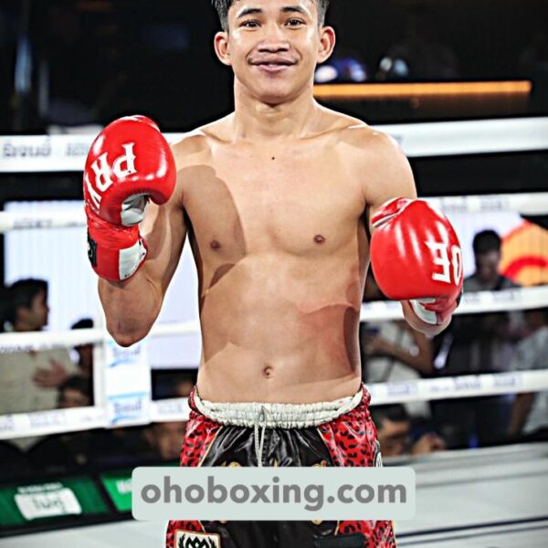 หลานย่าโม ศิษย์มนต์ชัย