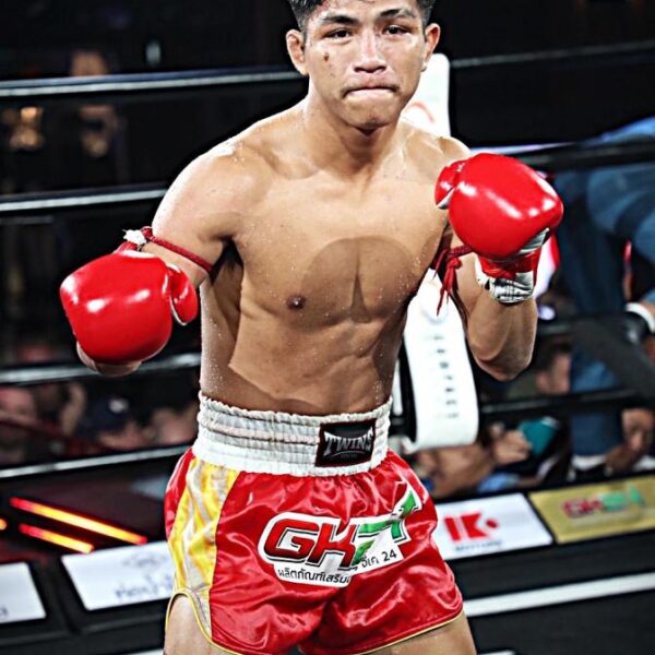 เป็ก ปตท.ทองทวี