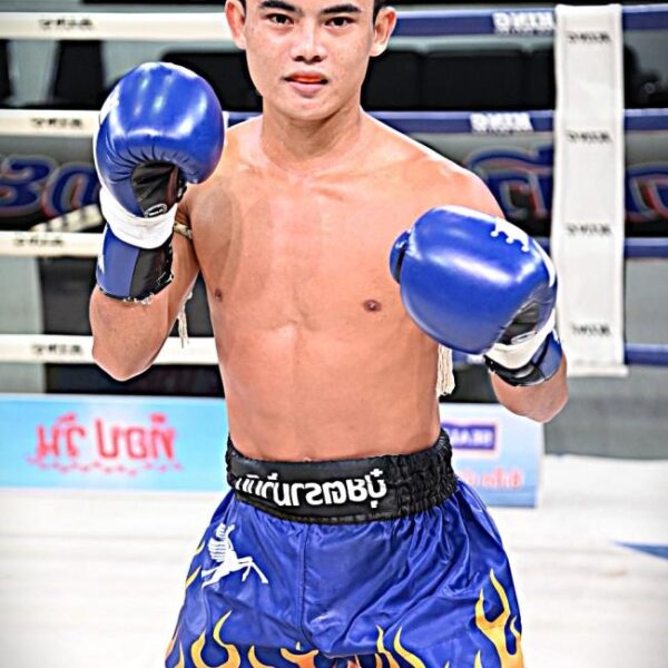 เพชรก้องฟ้า วันของโอม.WKO