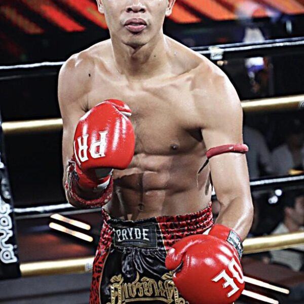 เพชรนิพนธ์ เพชรสี่หมื่น