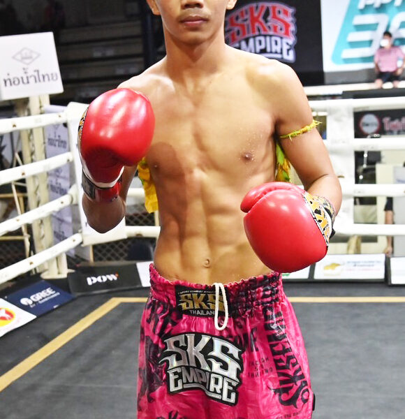 เพชรประภาพร ลูกบ้านใหญ่