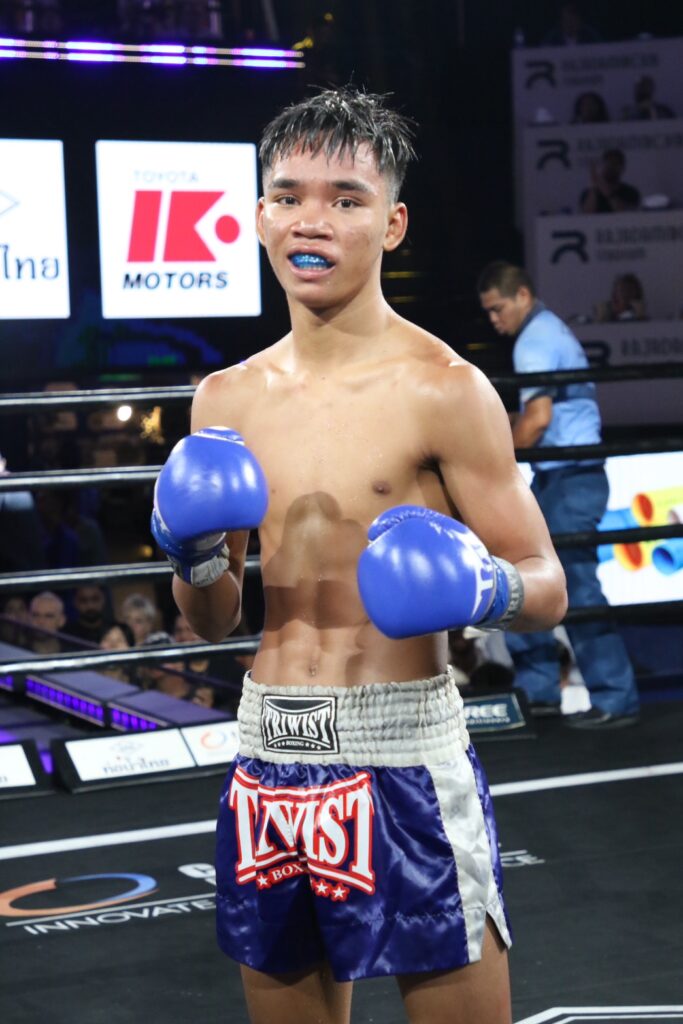 เยี่ยมยุทธ ป.มงคลอินทร์