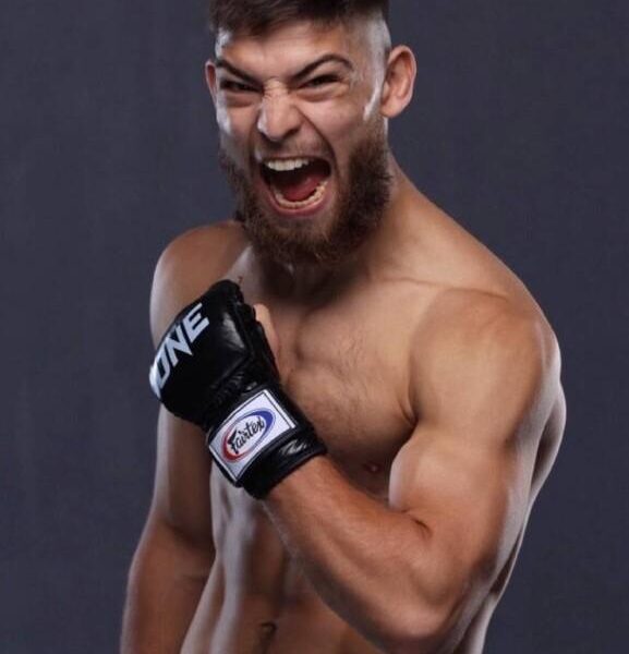 เอลลิส บาร์โบซา