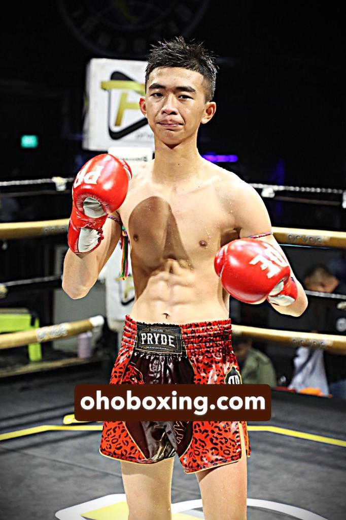 แบงค์แสน มวยหูทวีศักดิ์เล็ก