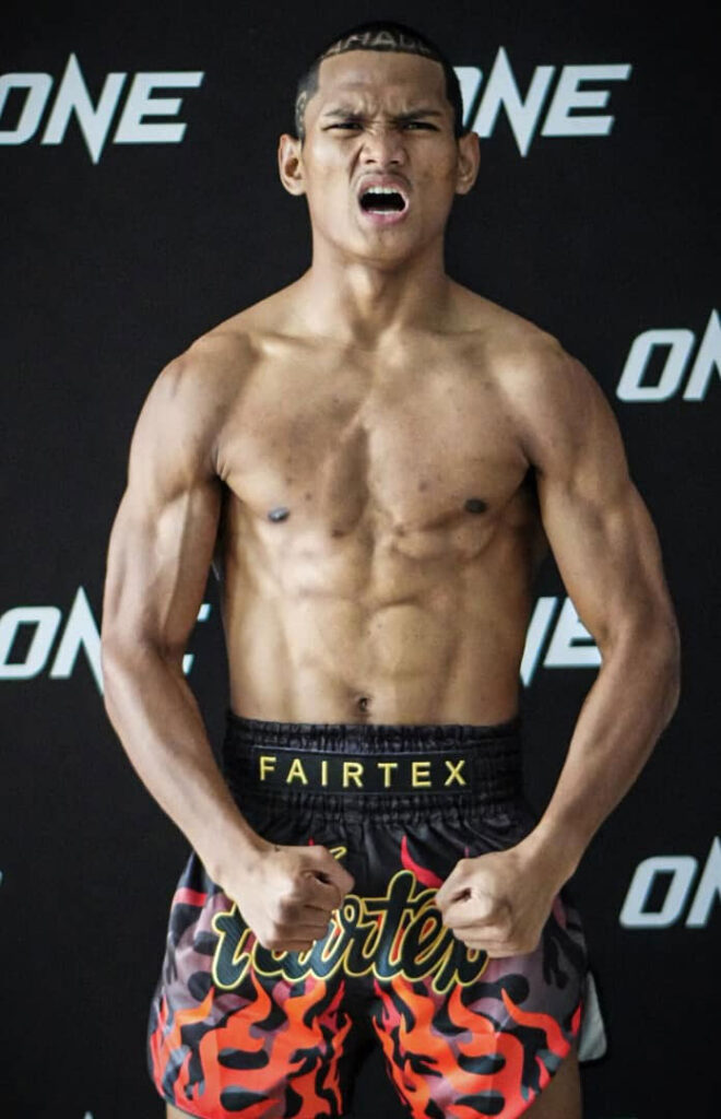 แสงอาทิตย์ ลูกทรายกองดิน