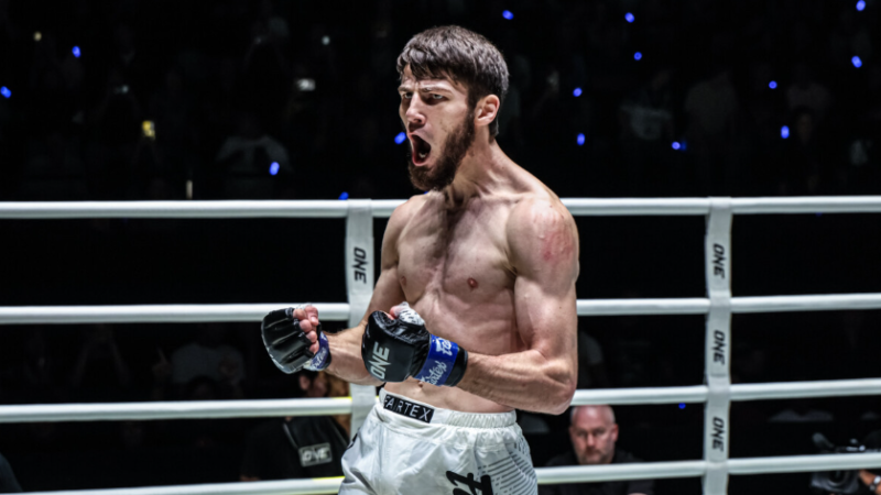 มั่นใจได้นั่งบัลลังก์! “อัสซาดูลาห์” ลั่นจากนี้พร้อมชนทุกคน ไม่เว้น “รถถัง”