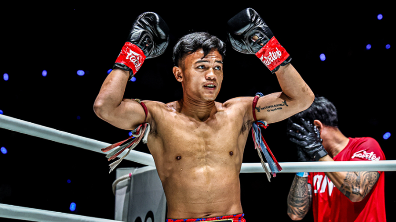 มาถูกทาง! “ลำน้ำมูลเล็ก” เล็งล้มสายตรงคิกบ็อกซิ่ง “หยวน เผิงเจี๋ย” ล่าชัย 3 ไฟต์รวด