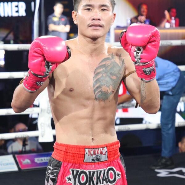 กล้ารบ พี.เค.แสนชัยมวยไทยยิม