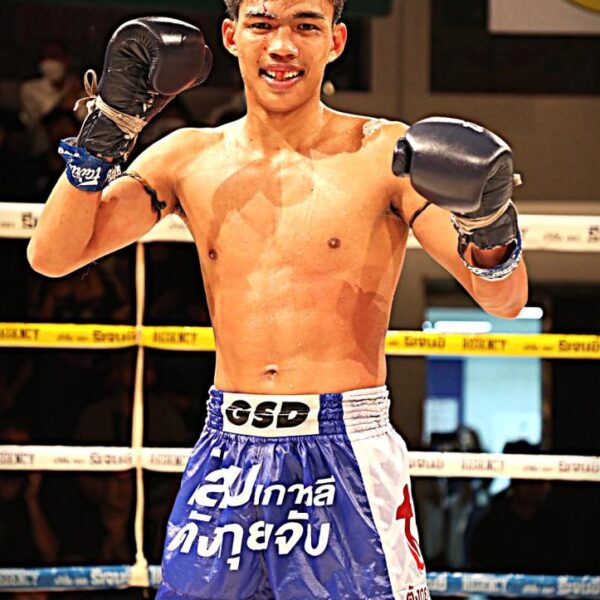 ฉัตรชัยน้อย ลักกี้บันเทิง