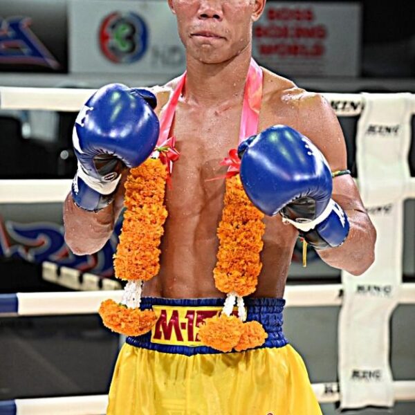 ชูทรัพย์ ส.สละชีพ