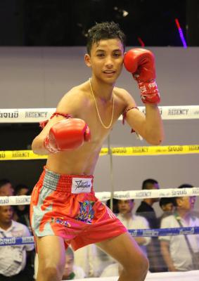 นิติกร สวนน้ำธารคีรี