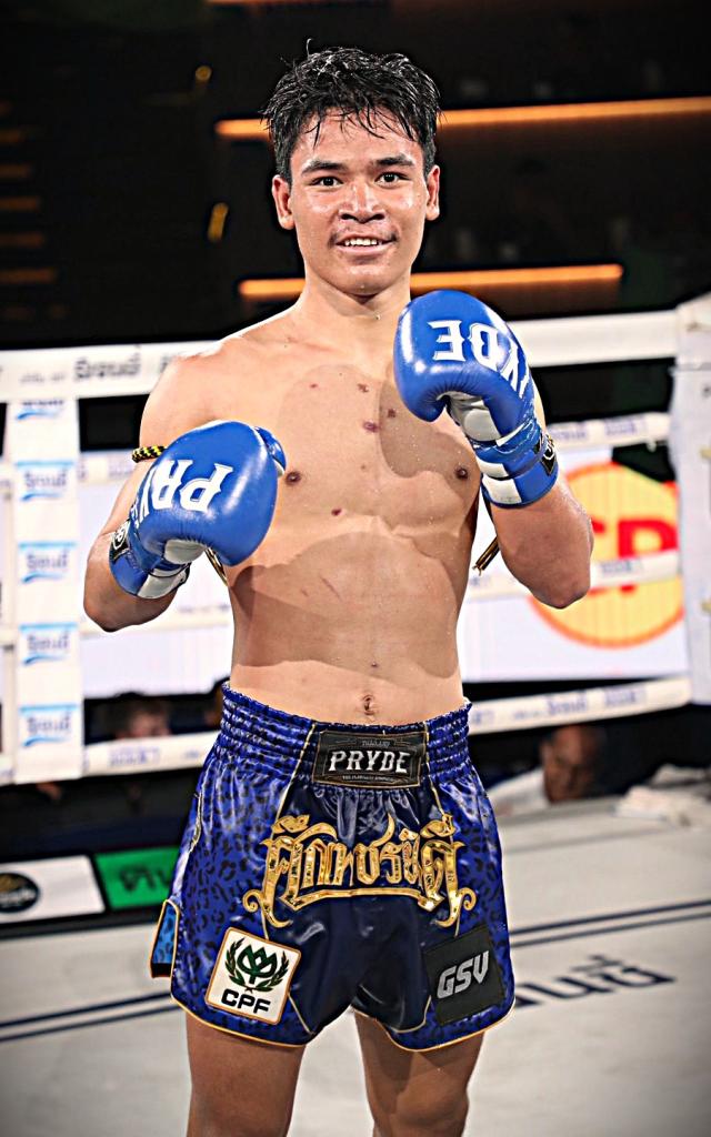 พีระพัฒน์ ซี.เค.มวยไทยยิม