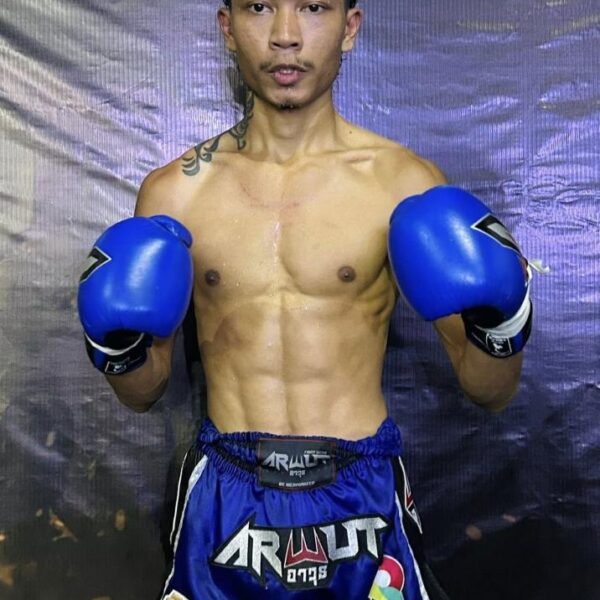 สมิงเหล็ก เกียรติพนมชัย