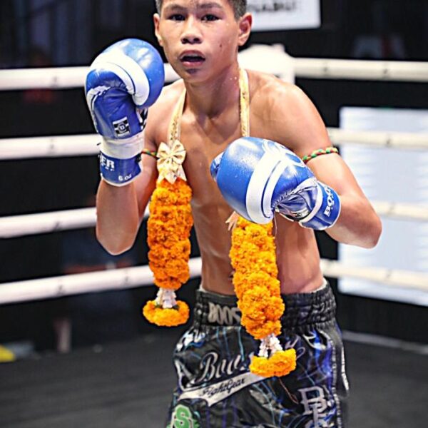 สายน้ำ รร.ปีกไม้มวยไทย