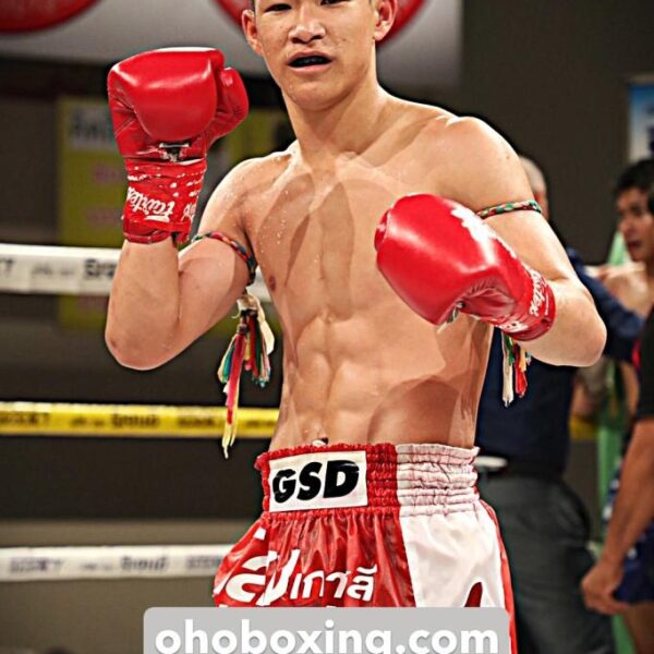 สิงห์เหนือ เดอะแบร์ไฟท์คลับ