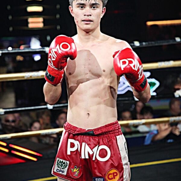 หยกขาว สามารถพยัคฆ์อรุณยิมส์