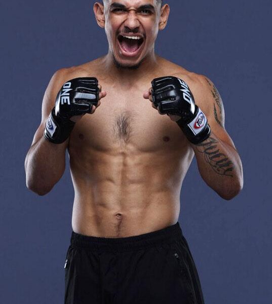 อาเรียน เอสพาร์ซา