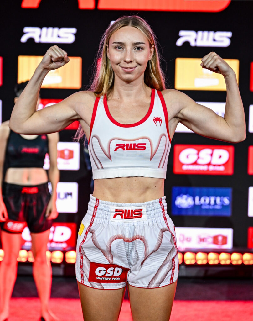 อิซ่า ลินด์บลอม