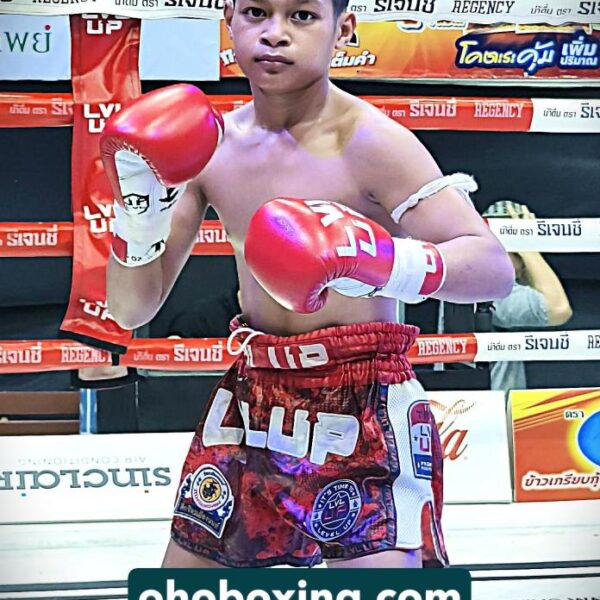 เพชรรัฐภูมิ บอสชายมีตังค์เจมส์