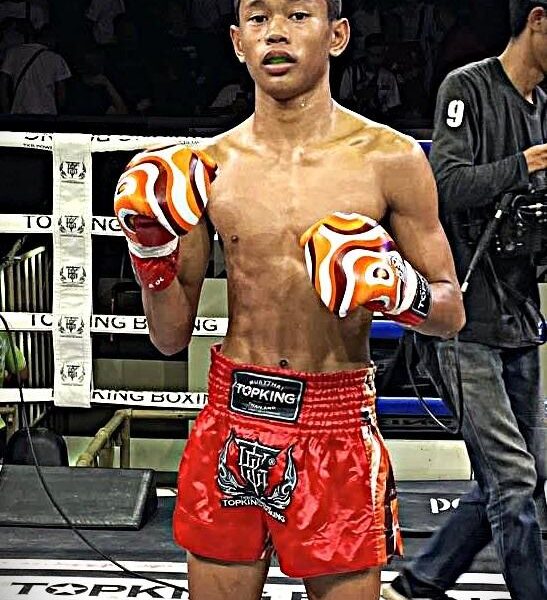 เพชรใหม่ เพชรสมนึก