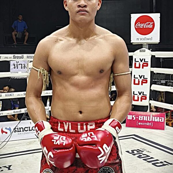 เลิศศิลา ศิษย์ผู้กองฟอร์ด