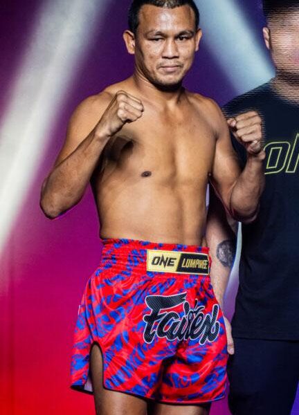 เสกสรร อ.ขวัญเมือง