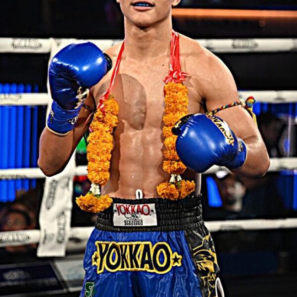 แซมซั่น พ.เพชรโพธิ์ทอง