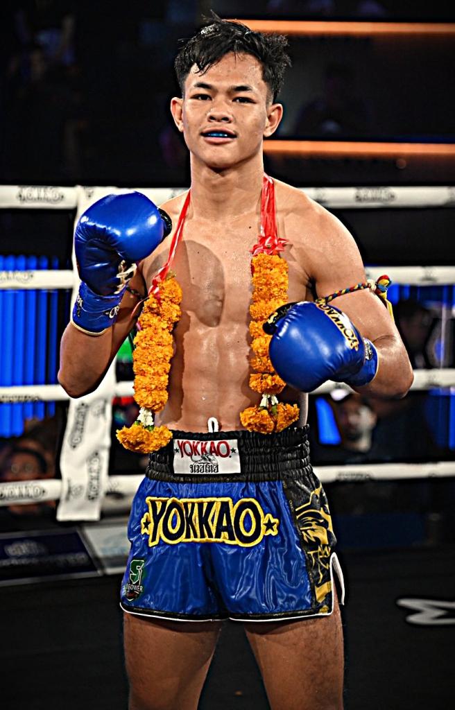 แซมซั่น พ.เพชรโพธิ์ทอง