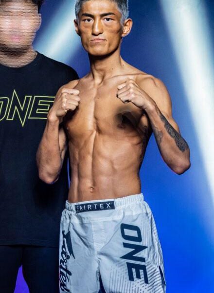 โทมะ คุโรดะ