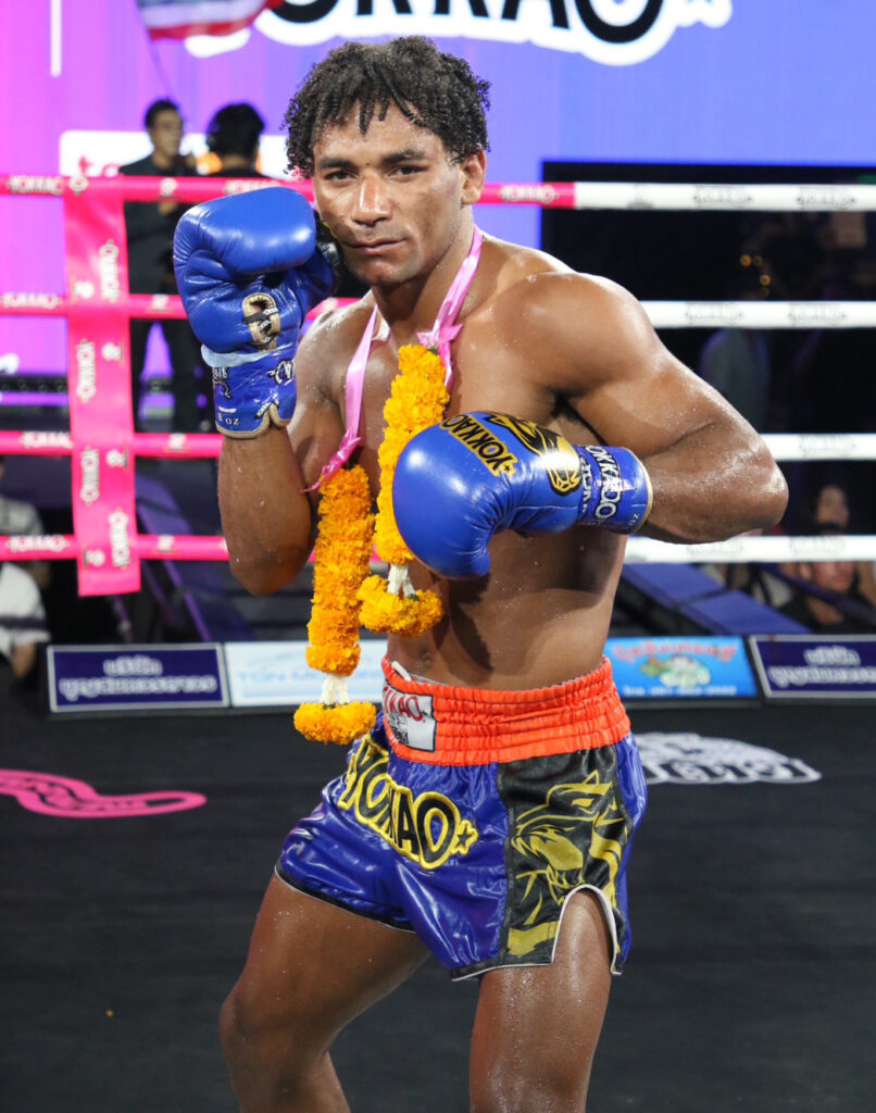 โนลิสสัน ภูเก็ตไฟท์คลับ