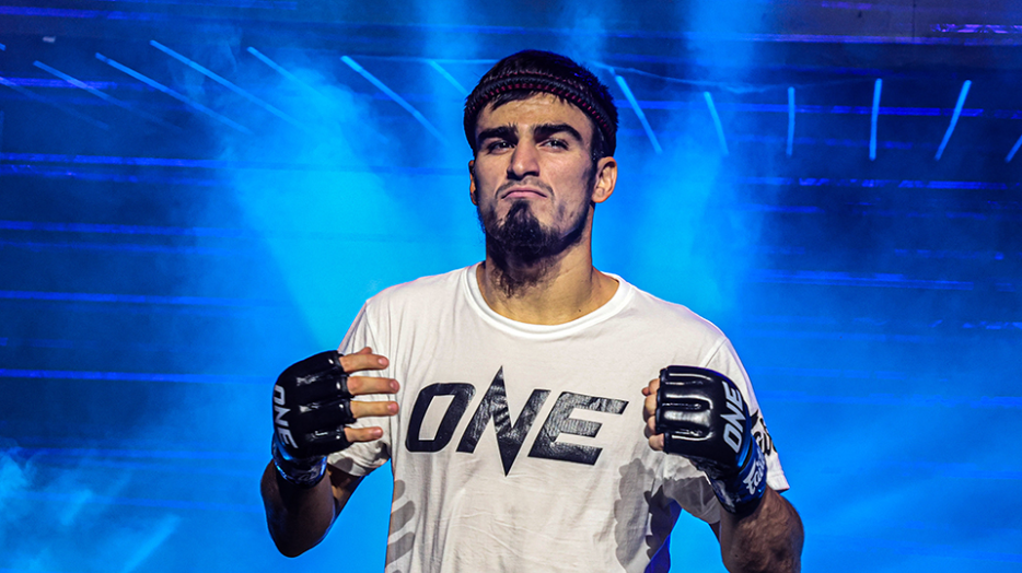 ไม่ยากเกินมือ! “เอลบรุส” พกอาวุธเต็มคลังแสง เล็งถล่มยับ “ราชสีห์อีสาน”