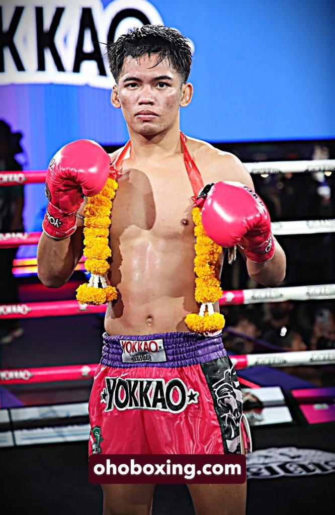 กรังปรีย์น้อย พี.เค.แสนชัยมวยไทยยิม