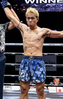 ซุปเปอร์เกมส์ ส.เทพรัตน์มวยไทย