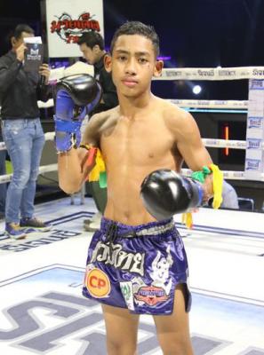 ธารศิลา เพชรภูผา