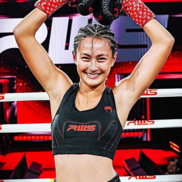 นีน่า คาราเซค