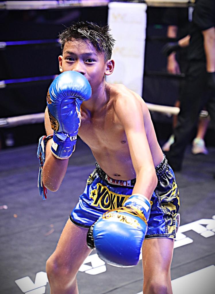 เกียรติเพชรเล็ก ส.รุ่งศักดิ์