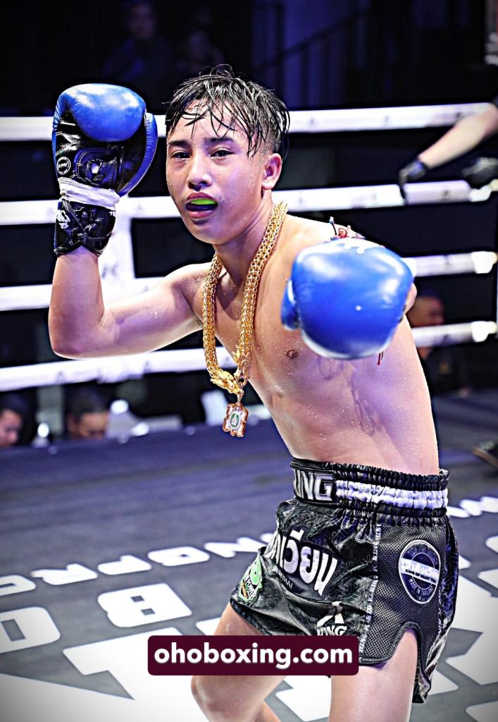 เก่งกาจ หมูปิ้งอร่อยจุงเบย